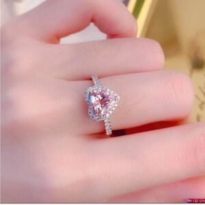 Stunning Silver Heart Ring